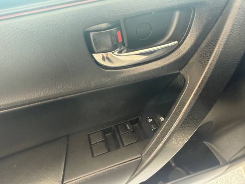 Used 2017 Toyota Corolla SE 50th Anniversary FWD image 17