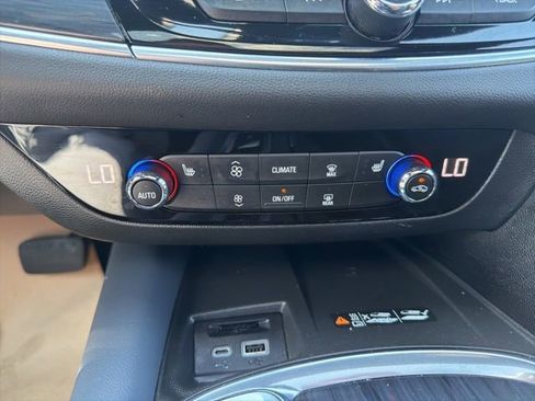 Used 2023 Buick Enclave Essence w/ Experience Buick Package AWD/4WD image 23