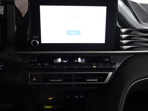 Used 2025 Toyota Camry LE FWD image 43