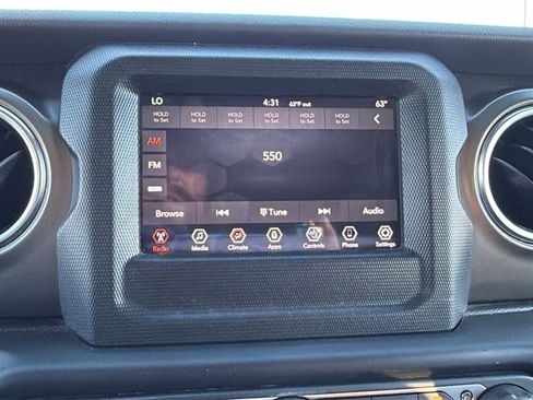 Used 2019 Jeep Wrangler Unlimited Rubicon w/ Cold Weather Group image 33