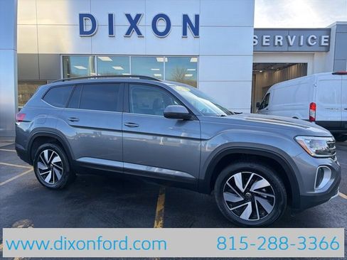 Used 2025 Volkswagen Atlas SE image 1
