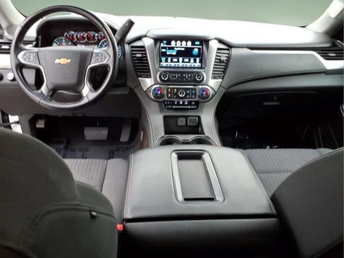 Used 2019 Chevrolet Tahoe LS AWD/4WD image 14