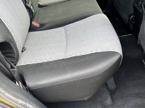 Used 2017 Toyota 4Runner SR5 AWD/4WD image 21
