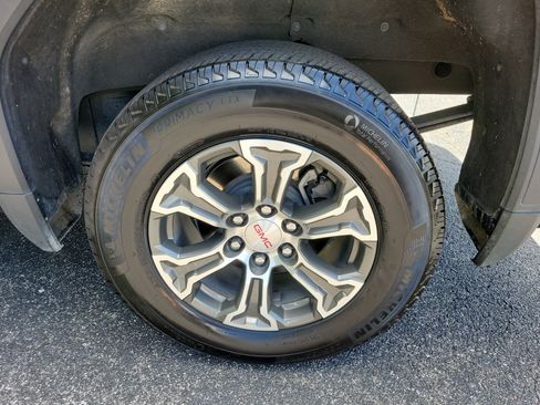 Used 2026 GMC Sierra 1500 SLT RWD image 29