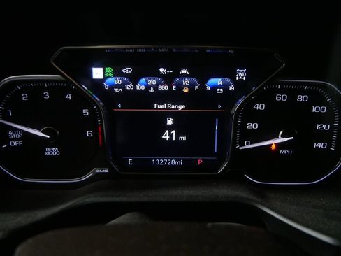 Used 2021 GMC Yukon XL Denali w/ Denali Ultimate Package AWD/4WD image 35