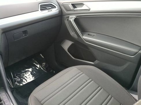 Certified 2024 Volkswagen Tiguan S image 14