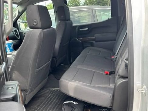 Used 2019 GMC Sierra 1500 SLE AWD/4WD image 4