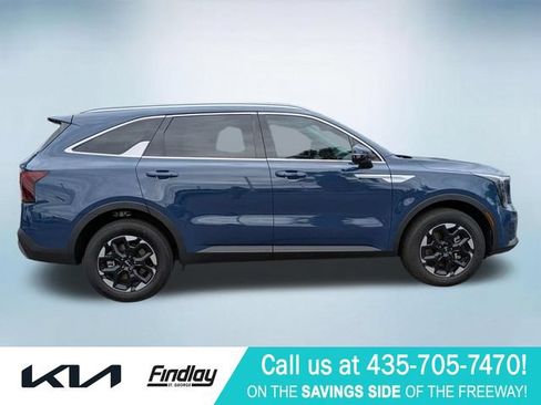 Used 2025 Kia Sorento S w/ Panoramic Sunroof Package AWD/4WD image 8