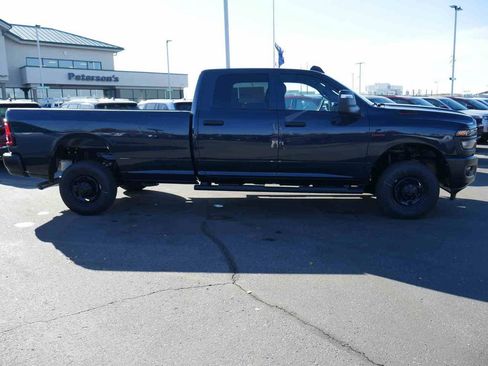 New 2026 RAM 2500 Tradesman AWD/4WD image 24