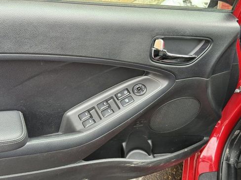 Used 2018 Kia Forte S image 20