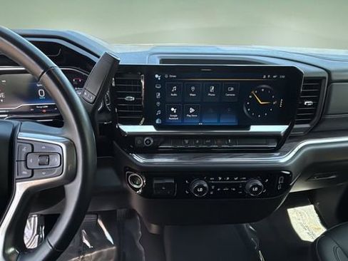 Used 2024 Chevrolet Silverado 2500 LTZ AWD/4WD image 12