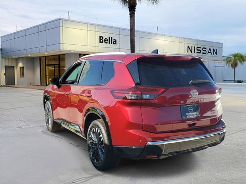 New 2026 Nissan Rogue Platinum w/ Platinum Premium Package AWD/4WD image 2