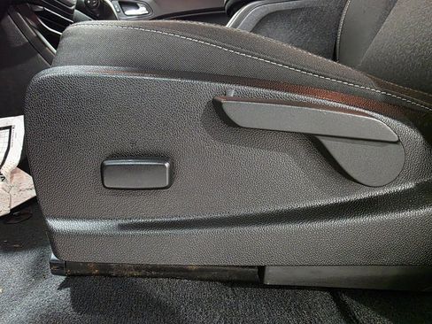 Used 2019 GMC Canyon SLE image 20