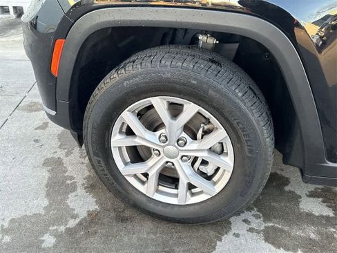 Used 2022 Jeep Grand Cherokee L Limited image 10