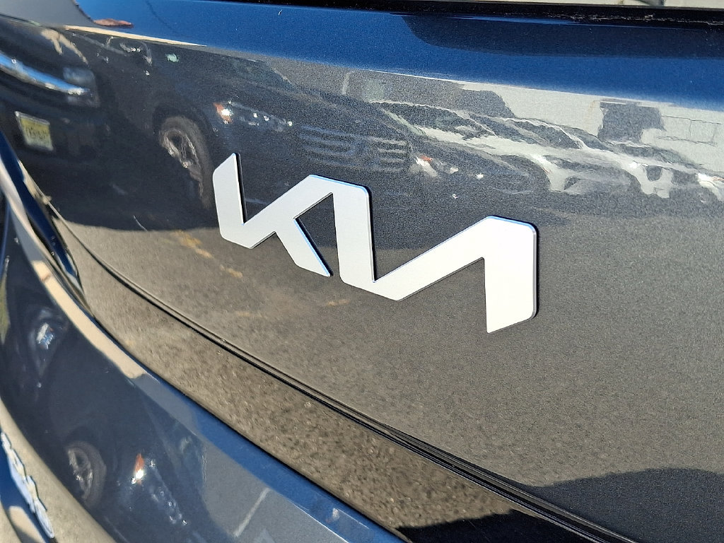 Used 2023 Kia Soul LX w/ LX Technology Package FWD image 29