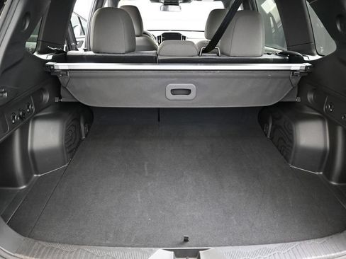 Used 2025 Subaru Forester Premium AWD/4WD image 19