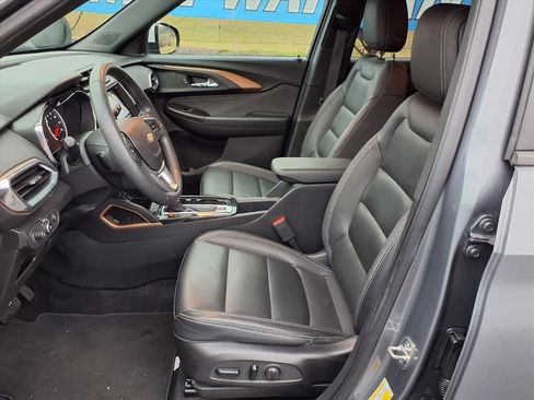 Used 2021 Chevrolet TrailBlazer ACTIV w/ Technology Package image 11