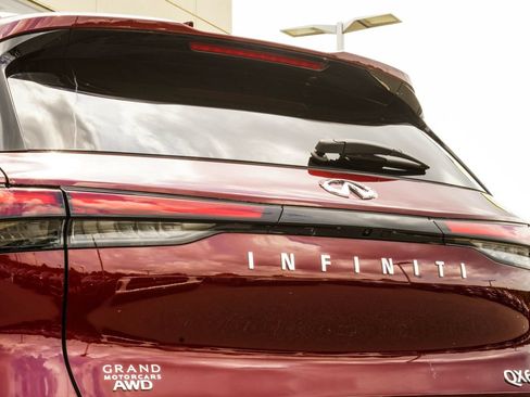 Used 2023 INFINITI QX60 Luxe w/ Cargo Package AWD/4WD image 13