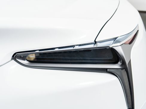 Used 2024 Lexus LC 500 Convertible image 12