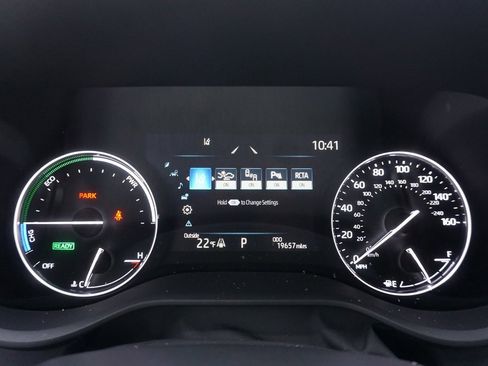 Used 2024 Toyota Sienna Platinum image 5