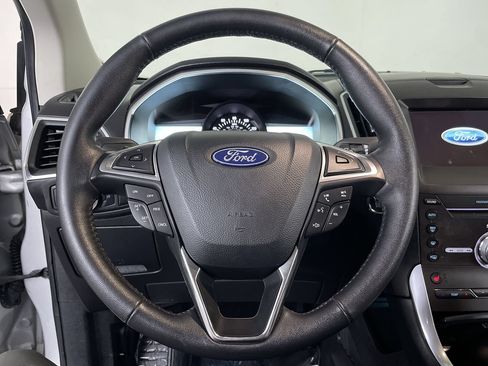 Used 2018 Ford Edge Titanium AWD/4WD image 13