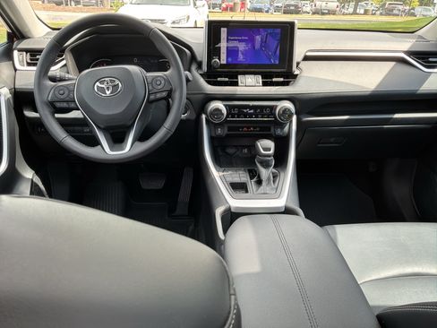 Used 2024 Toyota RAV4 XLE Premium AWD/4WD image 29