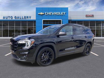 Used 2024 GMC Terrain SLT w/ Infotainment Package II