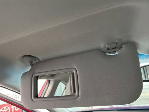 Used 2018 Toyota Camry SE FWD image 40