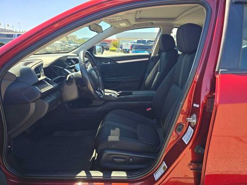 Used 2019 Honda Civic EX image 8