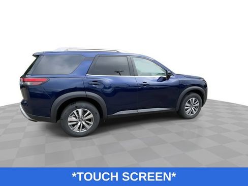 Used 2023 Nissan Pathfinder SL AWD/4WD image 10