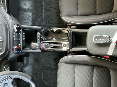 Used 2022 Chevrolet TrailBlazer RS image 11