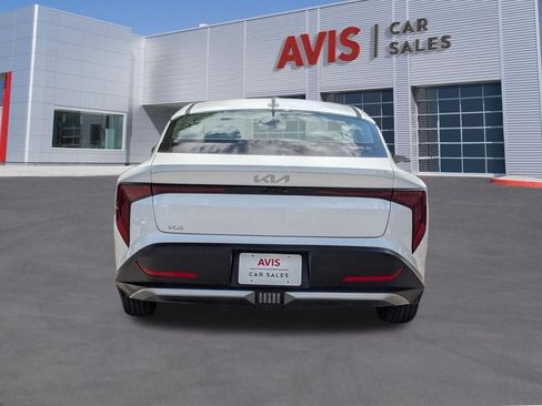 Used 2025 Kia K4 FWD image 5