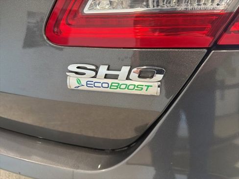 Used 2017 Ford Taurus SHO w/ Driver Assist Package image 8