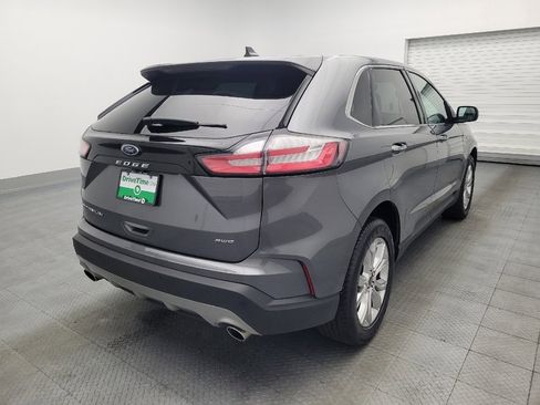 Used 2024 Ford Edge Titanium image 9