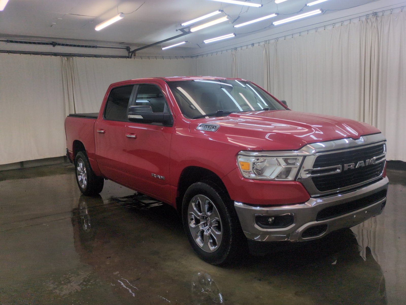 Used 2019 RAM 1500 Big Horn AWD/4WD image 3