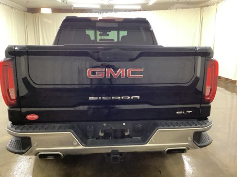 Used 2021 GMC Sierra 1500 SLT w/ SLT Premium Plus Package AWD/4WD image 6