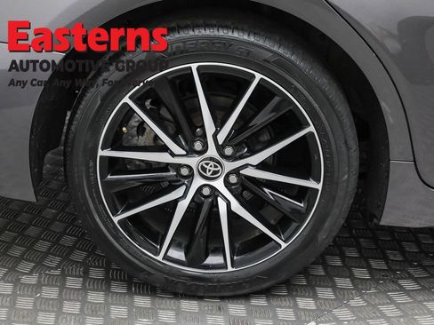 Used 2024 Toyota Camry SE image 30