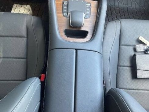 Used 2025 Mercedes-Benz GLE 350 4MATIC image 9