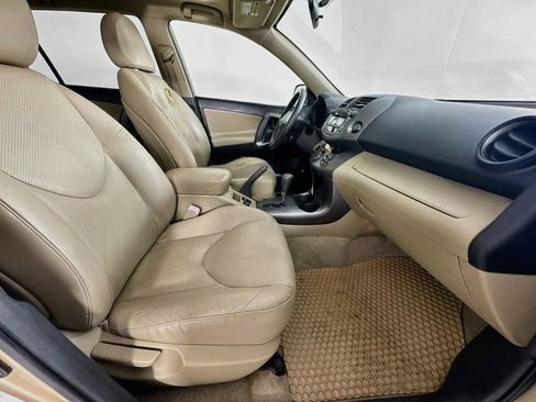 Used 2009 Toyota RAV4 Limited AWD/4WD image 32