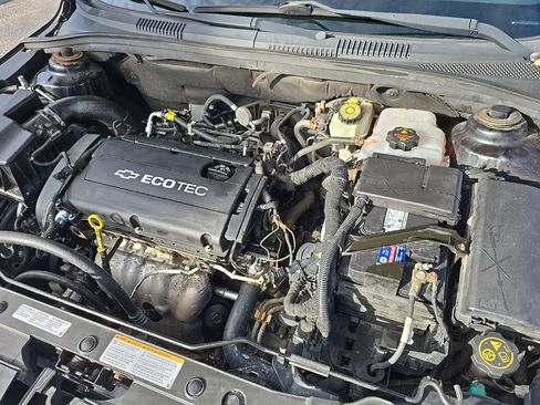 Used 2012 Chevrolet Cruze LS image 23