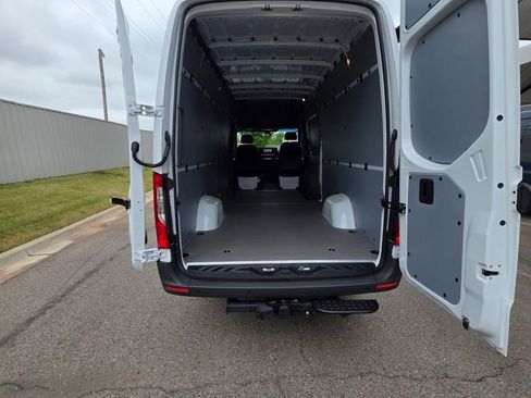 New 2025 Mercedes-Benz Sprinter 2500 image 5