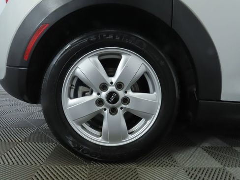 Used 2016 MINI Cooper 4-Door Hardtop image 31