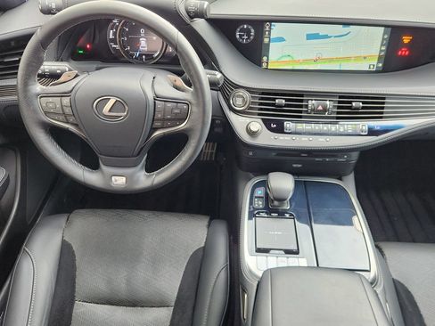 Used 2019 Lexus LS 500 F Sport w/ Accessory Package (Z2) RWD image 28