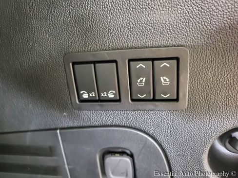 Used 2019 Chevrolet Tahoe Premier AWD/4WD image 26