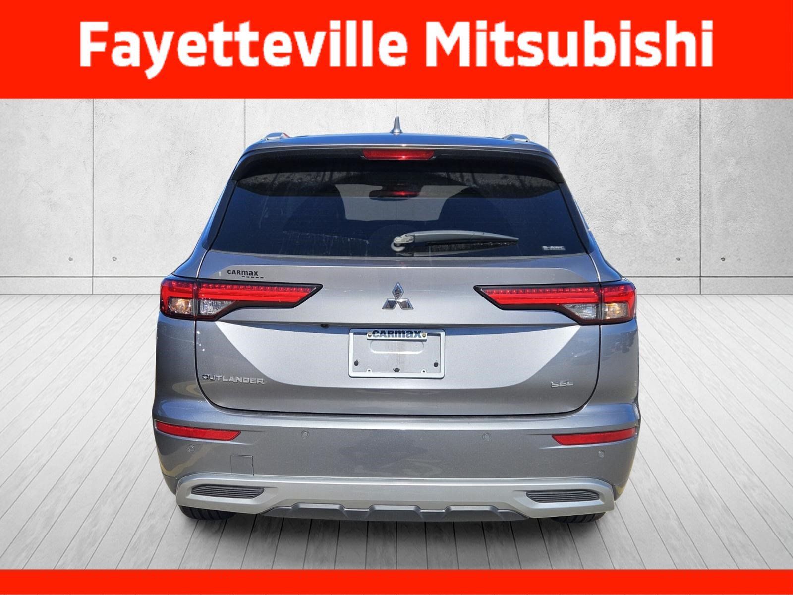 Used 2023 Mitsubishi Outlander SEL AWD/4WD image 10
