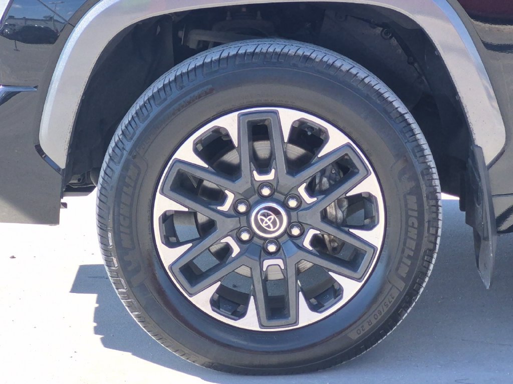 Used 2024 Toyota Tundra Limited w/ Power Package RWD image 27