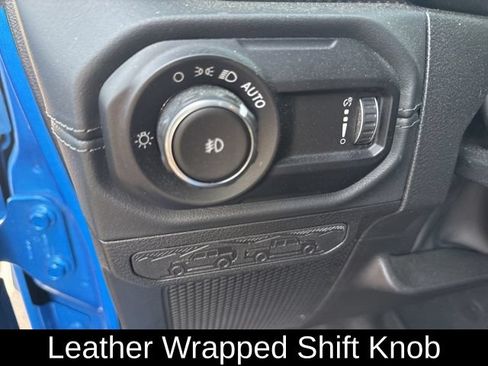 Used 2024 Jeep Wrangler Unlimited Rubicon AWD/4WD image 40