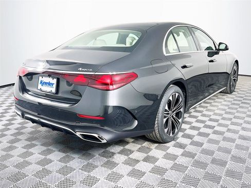 New 2026 Mercedes-Benz E 350 4MATIC Sedan image 6
