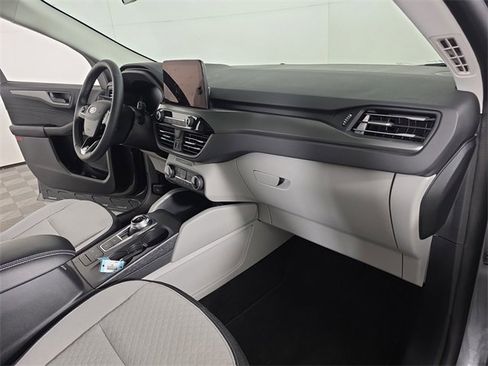Used 2025 Ford Escape Active w/ Cold Weather Package image 18