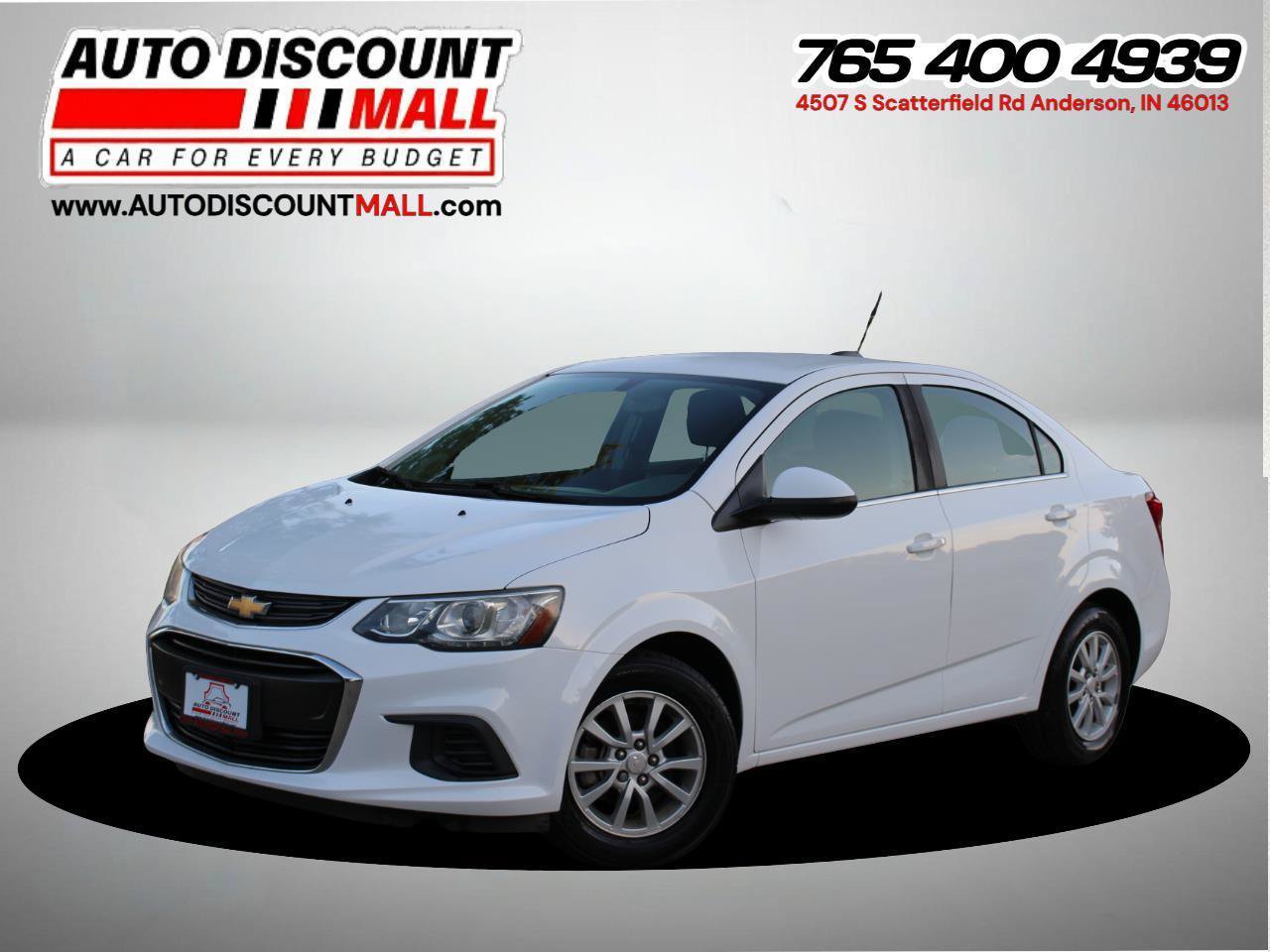 Used 2018 Chevrolet Sonic LT FWD image 1